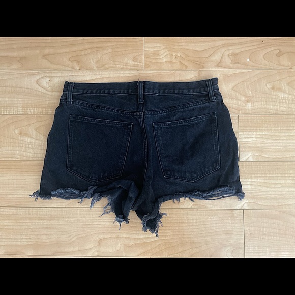 Abercrombie & Fitch High rise Shorts - Picture 2 of 3